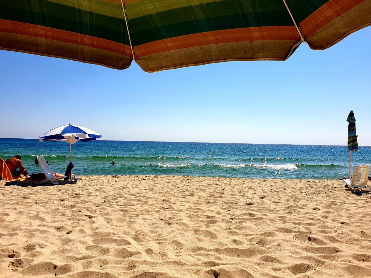 Myricae - una terrazza a due passi dal mare Villa Costa Rei Esterno foto